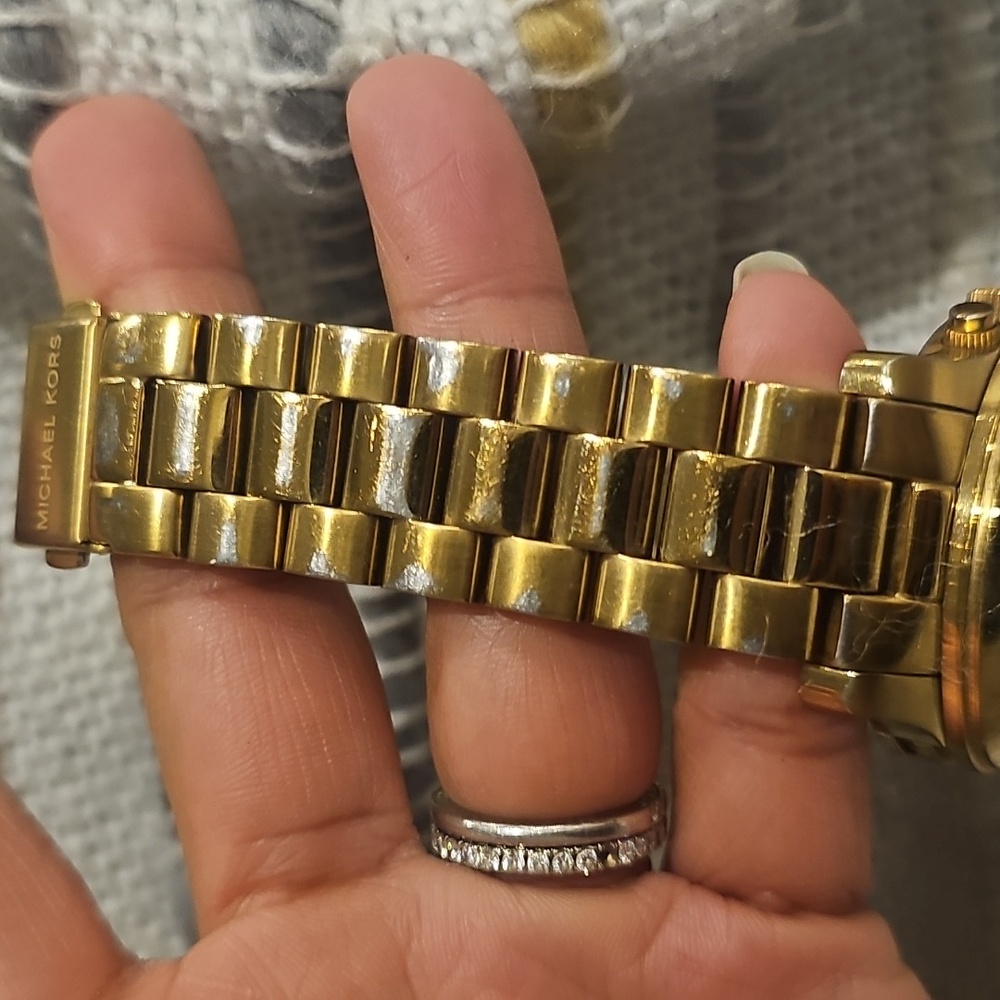 Michael Kors Watch - Picture 5 of 7